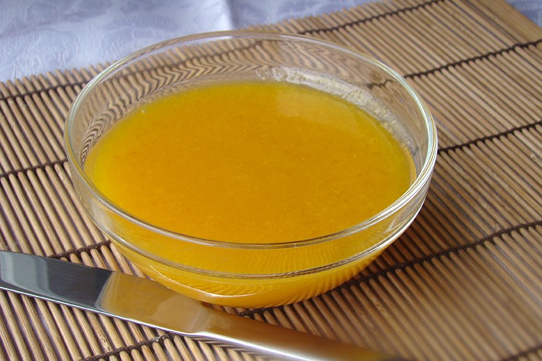 Pfirsichmarmelade mit Amaretto