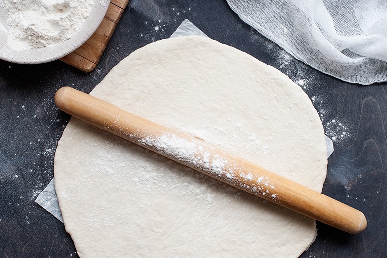 Flammkuchenteig mit Hefe