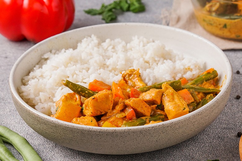 Hähnchen-Curry mit Kokosmilch