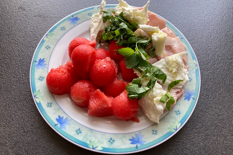 Wassermelonensalat mit Mozzarella