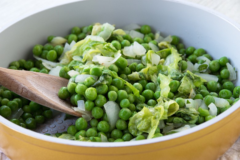 Erbsengemüse mit Minze