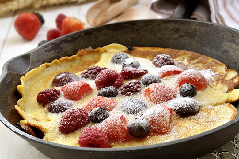 Pfannkuchen mit frischen Beeren