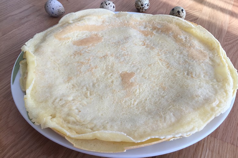 Pfannkuchen mit Wachteleiern