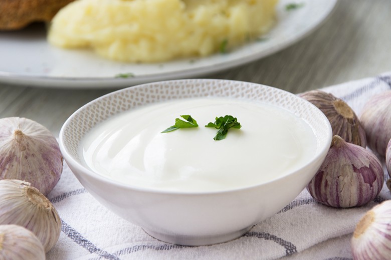 Veganes Mayodressing mit Knoblauch