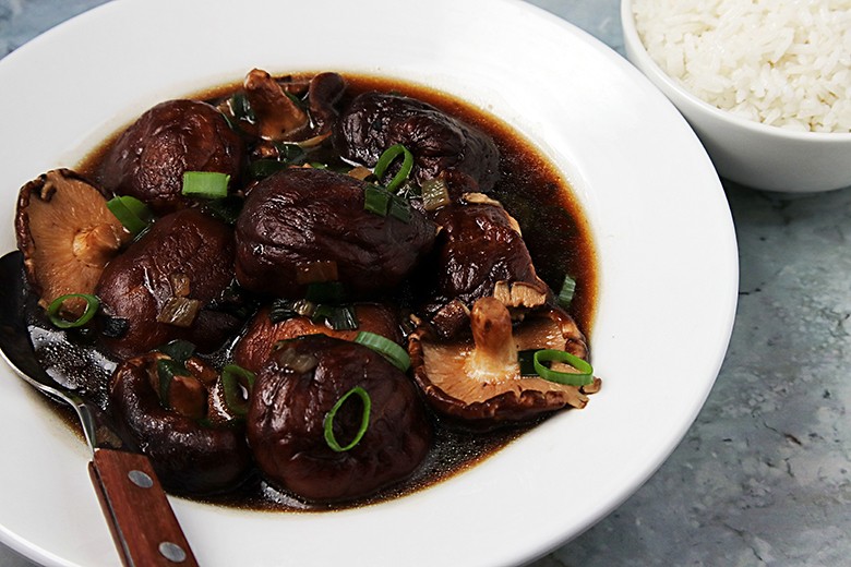 Shiitake-Pilze in Austernsauce