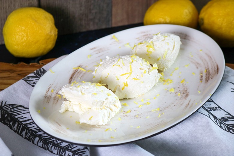 Buttermilch-Zitronenmousse