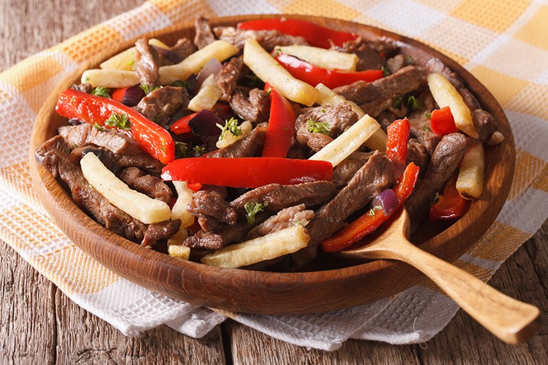 Lomo saltado