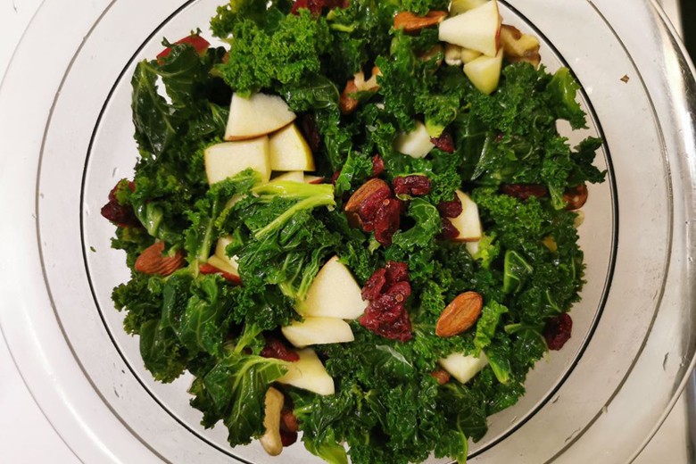 Grünkohlsalat