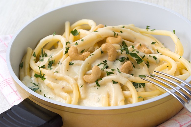 Vegane Käsesauce aus Cashewnüssen