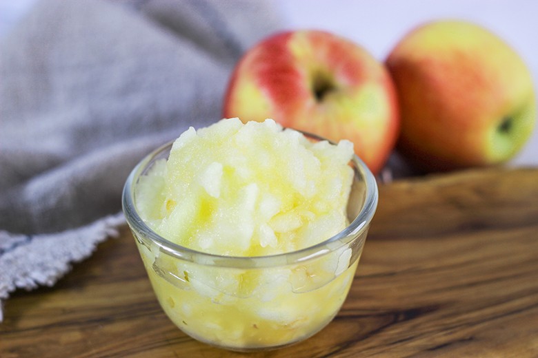 Apfelsorbet mit Honig