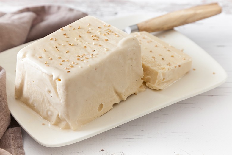 Sahniges Sesam-Eis
