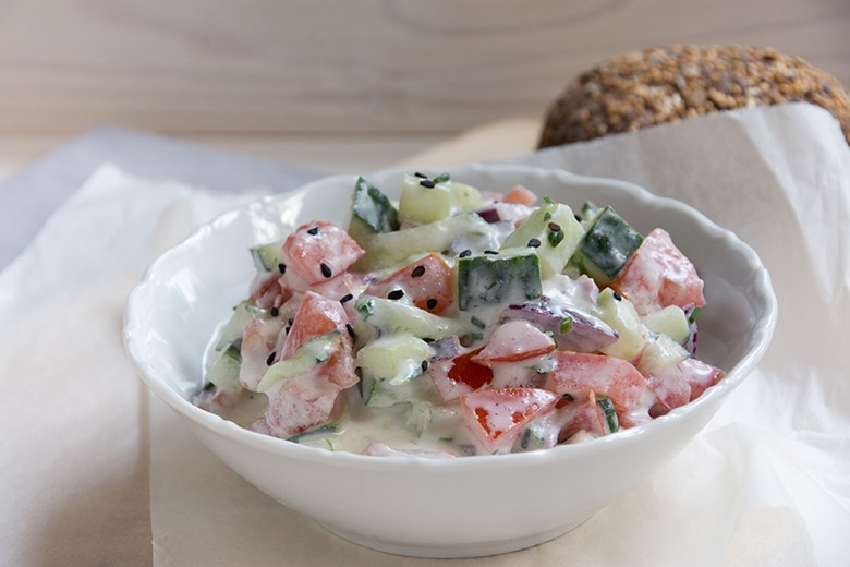 Gurken-Tomaten-Raita