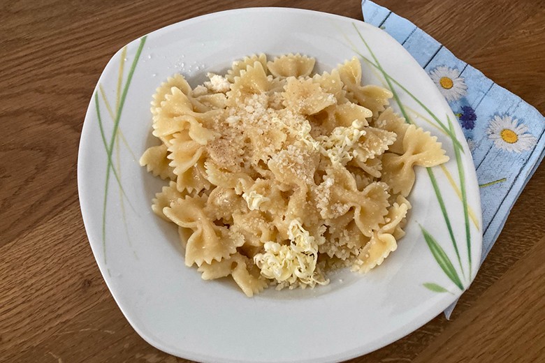Nudeln mit Butter