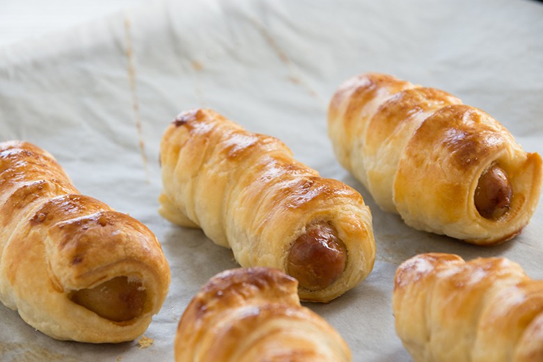 Bratwürste im Blätterteig