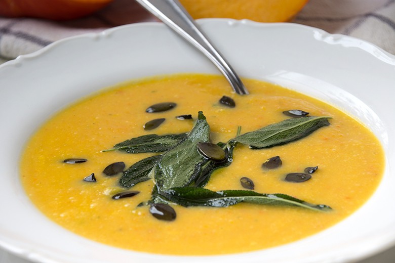 Kürbissuppe mit Apfel