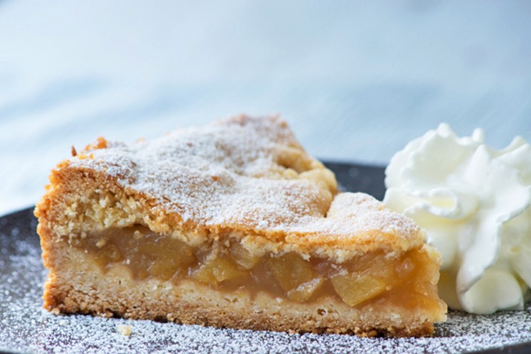 Apfeltorte mit Mürbteig