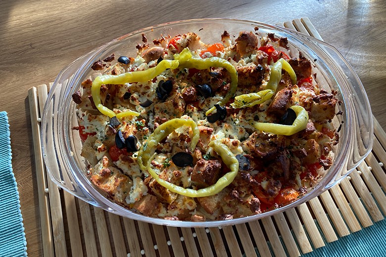 Brotauflauf mit Gemüse