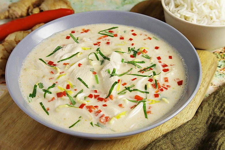 Kokos-Hähnchensuppe