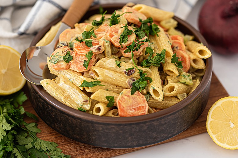 Nudelsalat mit Staudensellerie