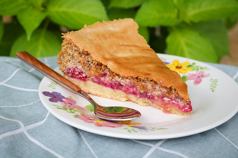 Himbeer-Makronen-Kuchen