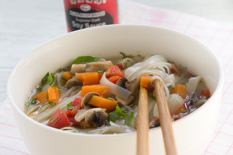 Asiatische Glasnudelsuppe