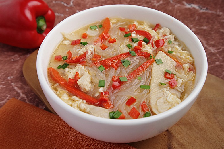 Chinesische Glasnudelsuppe