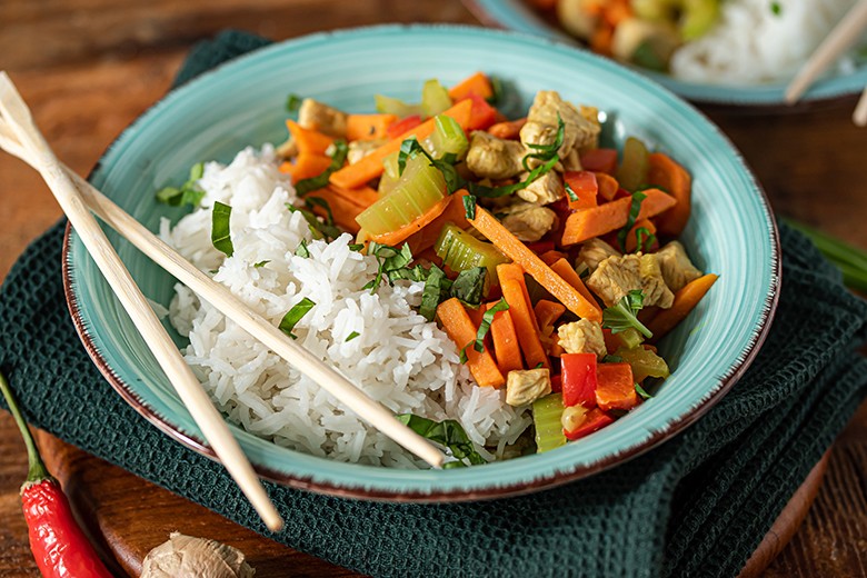 Putencurry mit Süßkartoffel und Basmatireis