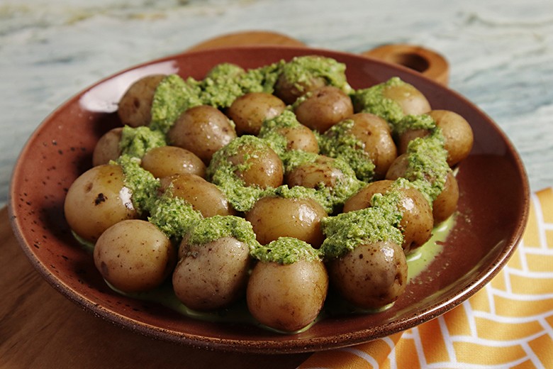 Pellkartoffeln mit Rucolacreme
