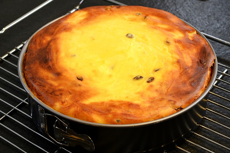 Käsekuchen mit Rosinen
