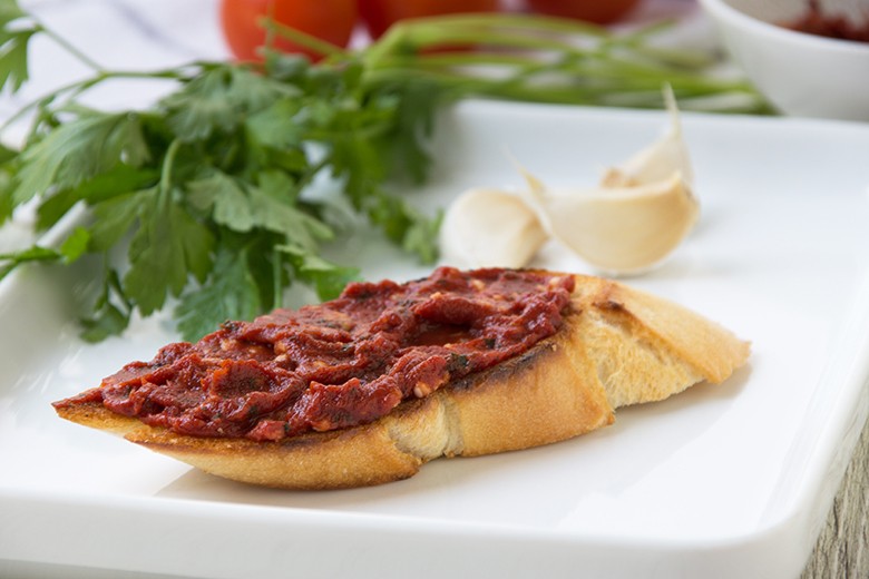 Tomaten-Knoblauch-Baguettes