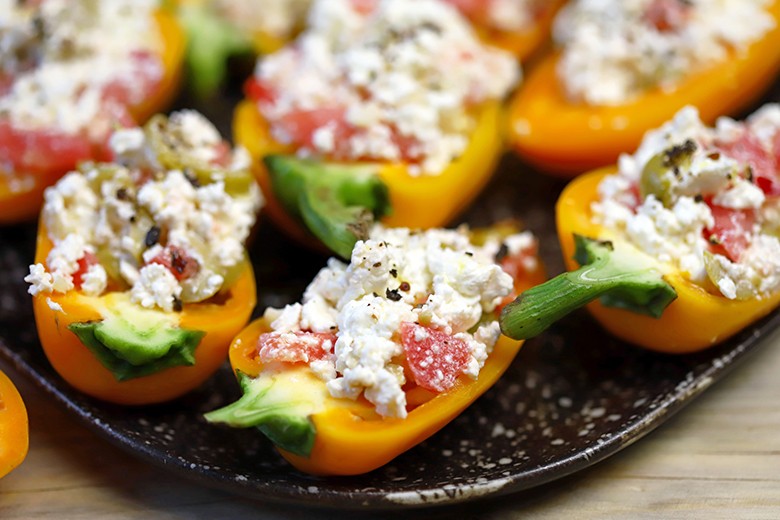 Gefüllte Paprika mit Ricotta und Oliven