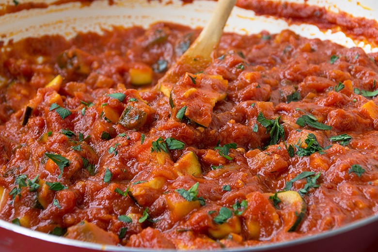 Zucchini-Tomaten-Sugo