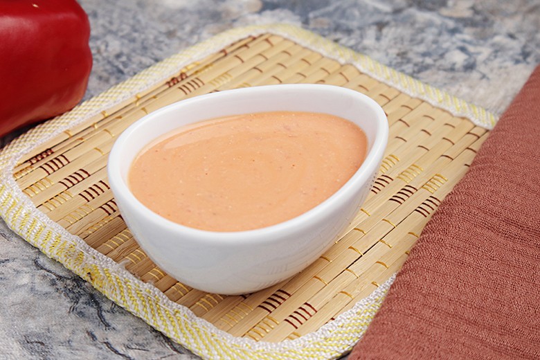 Schafskäse-Paprika-Dip