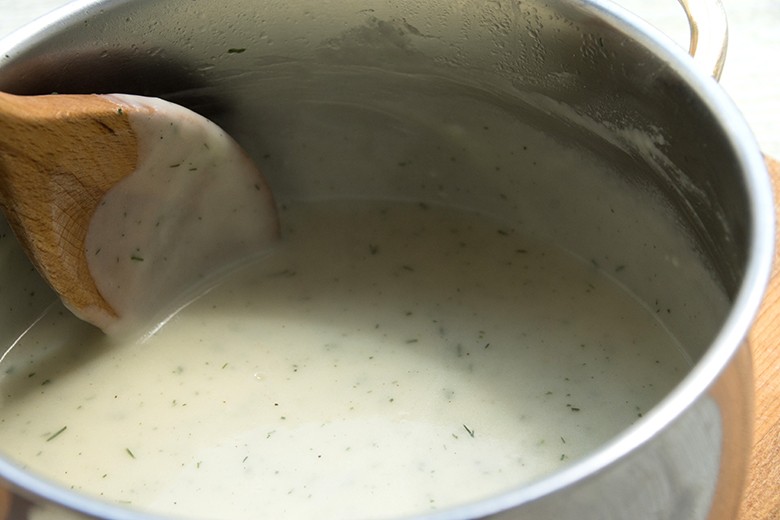 Weißwein-Dill-Sahnesoße
