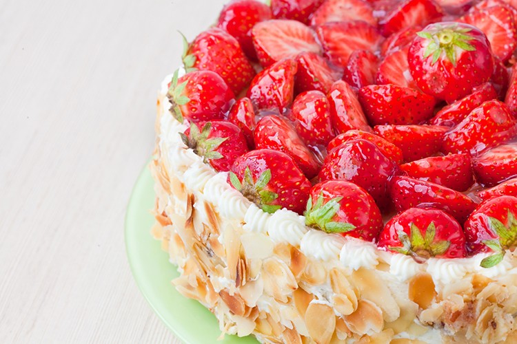 Erdbeer-Quark-Torte