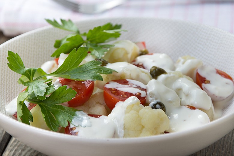 Omas Blumenkohlsalat