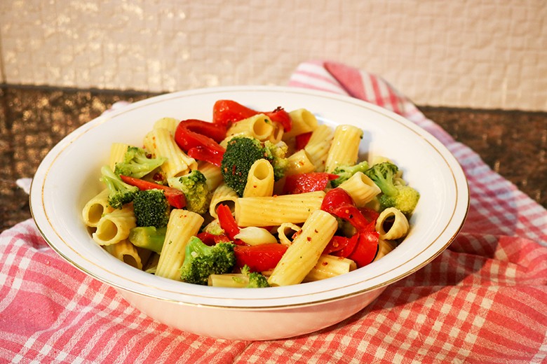 Pasta-Salat mit Brokkoli