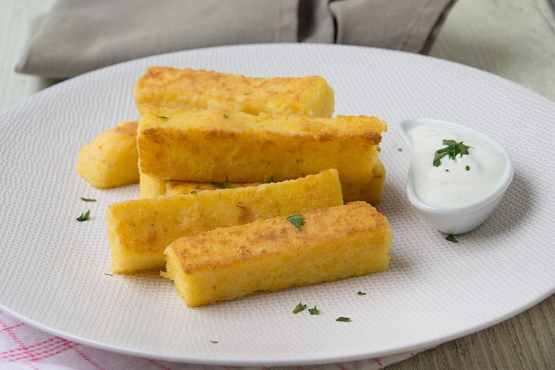 Polenta-Stifte mit Dip