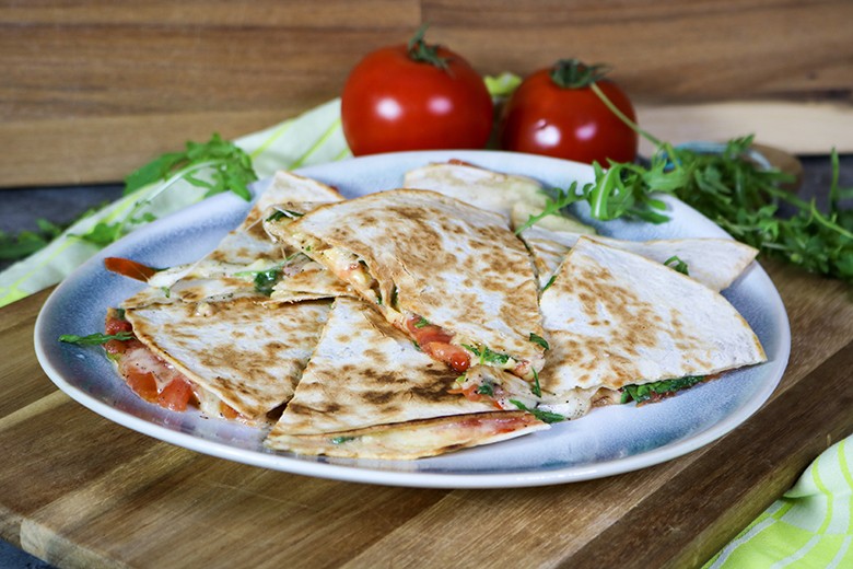 Quesadillas mit Tomate-Rucola