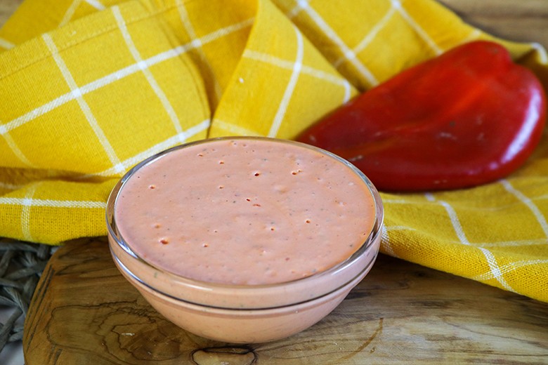 Einfaches Paprika-Pesto