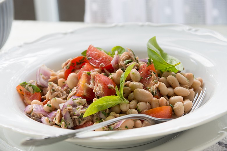 Weißer Bohnensalat mit Thunfisch