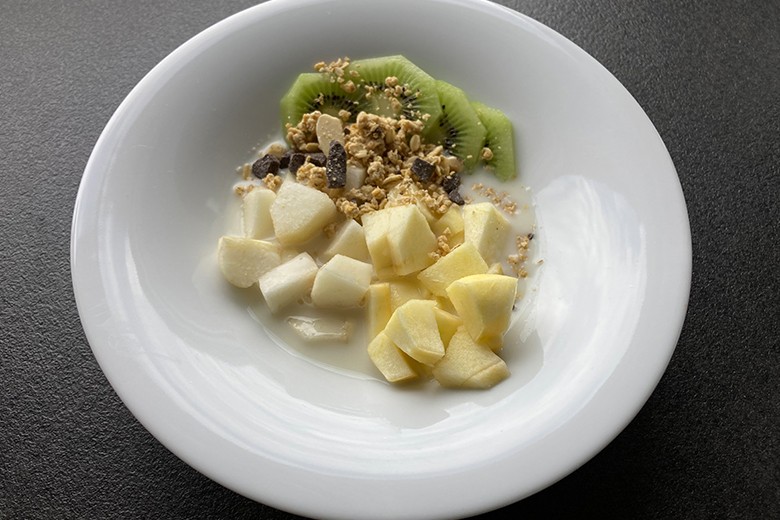 Obstsalat mit Crunch