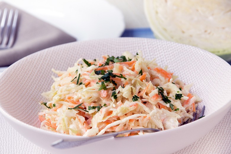 Weißkohlsalat mit Joghurtdressing