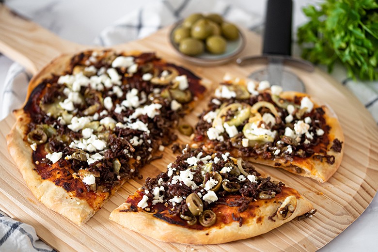 Griechische Hackfleischpizza