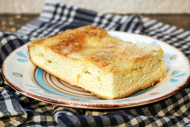 Zuckerkuchen aus Hefeteig