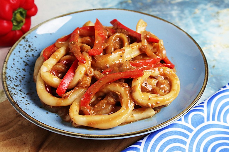 Tintenfischringe mit Gemüse