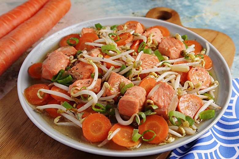 Lachs mit Sprossen
