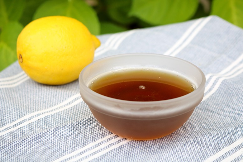 Nussbutter mit Zitrone