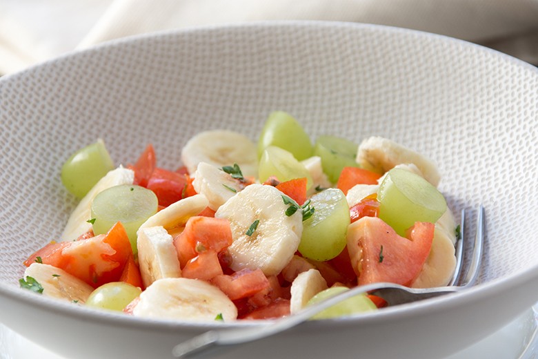 Tomatensalat mit Bananen