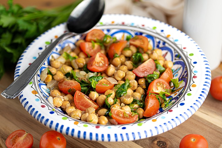 Kichererbsensalat mit Tomaten